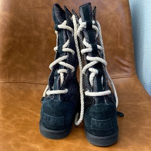 New without box UGG lace back boot size 7